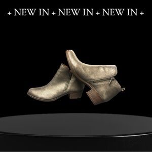 Lucky Brand Basel Metallic Gray Silver Western Ankle Boots